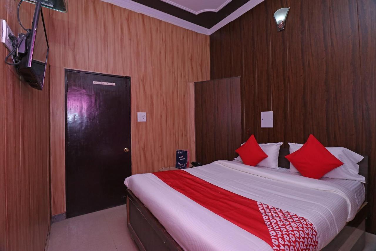 Отель Oyo 27750 Bhagwati Residency Mirzapur Экстерьер фото