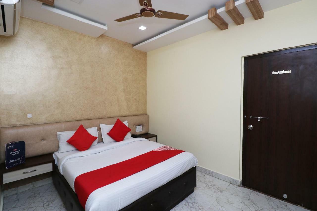 Отель Oyo 27750 Bhagwati Residency Mirzapur Экстерьер фото