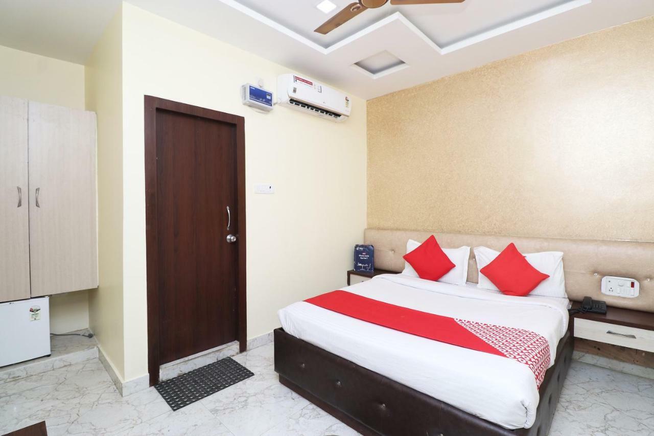 Отель Oyo 27750 Bhagwati Residency Mirzapur Экстерьер фото
